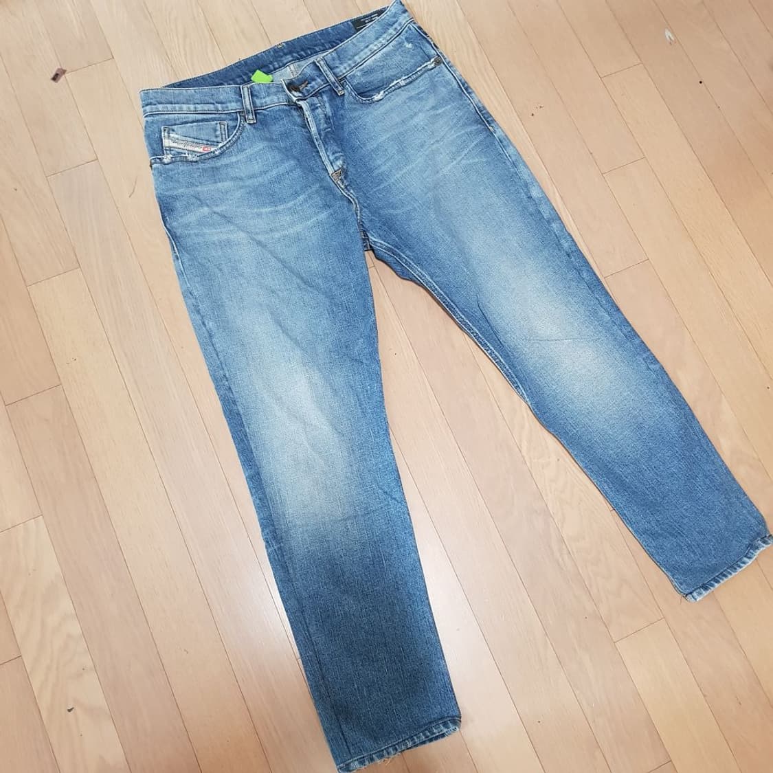 32 / 디젤 / 디파이닝 /스티치워싱 테이퍼드진/토411-03 상품이미지6