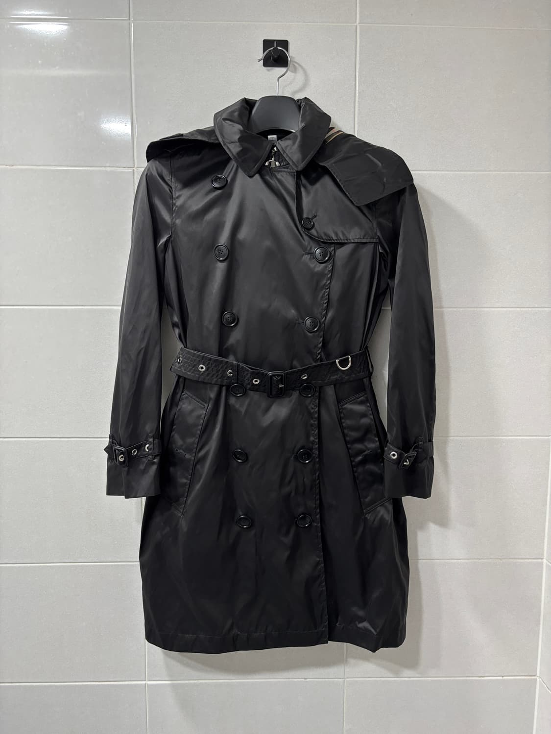 정품)버버리 켄징턴 후드 트렌치 상품이미지1