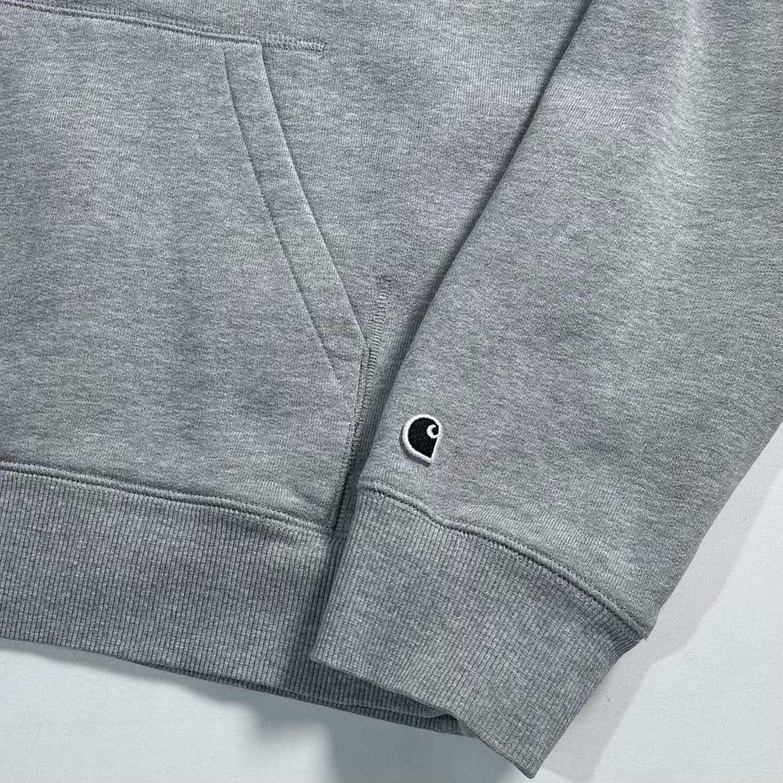 칼하트 로고 그레이 후드티   상품이미지4