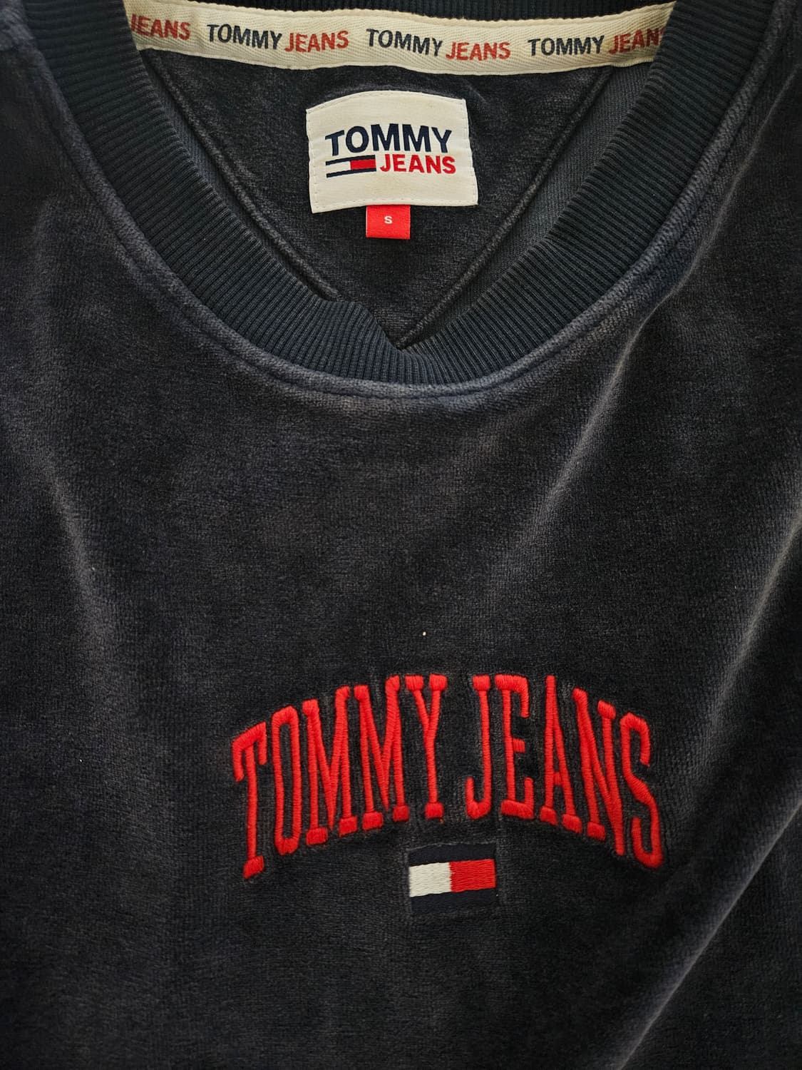 타미 컬리지 벨루어 맨투맨 상품이미지4