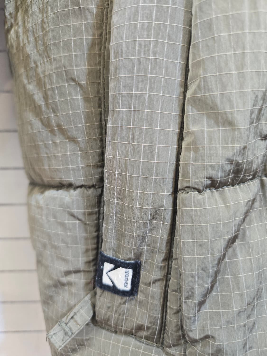 코닥 35주년 숏 패딩 자켓 카키색 상품이미지5