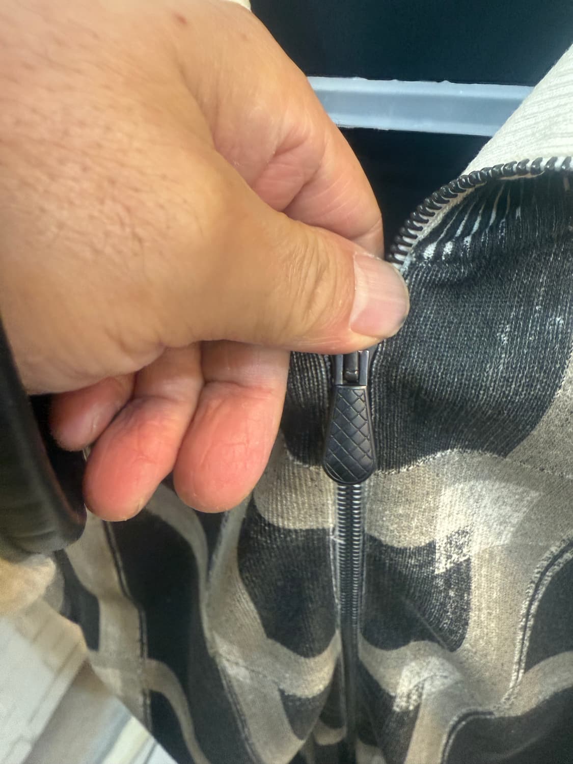 50/100-105 정품 보테카베네타 체크점퍼 팝니다 상품이미지3