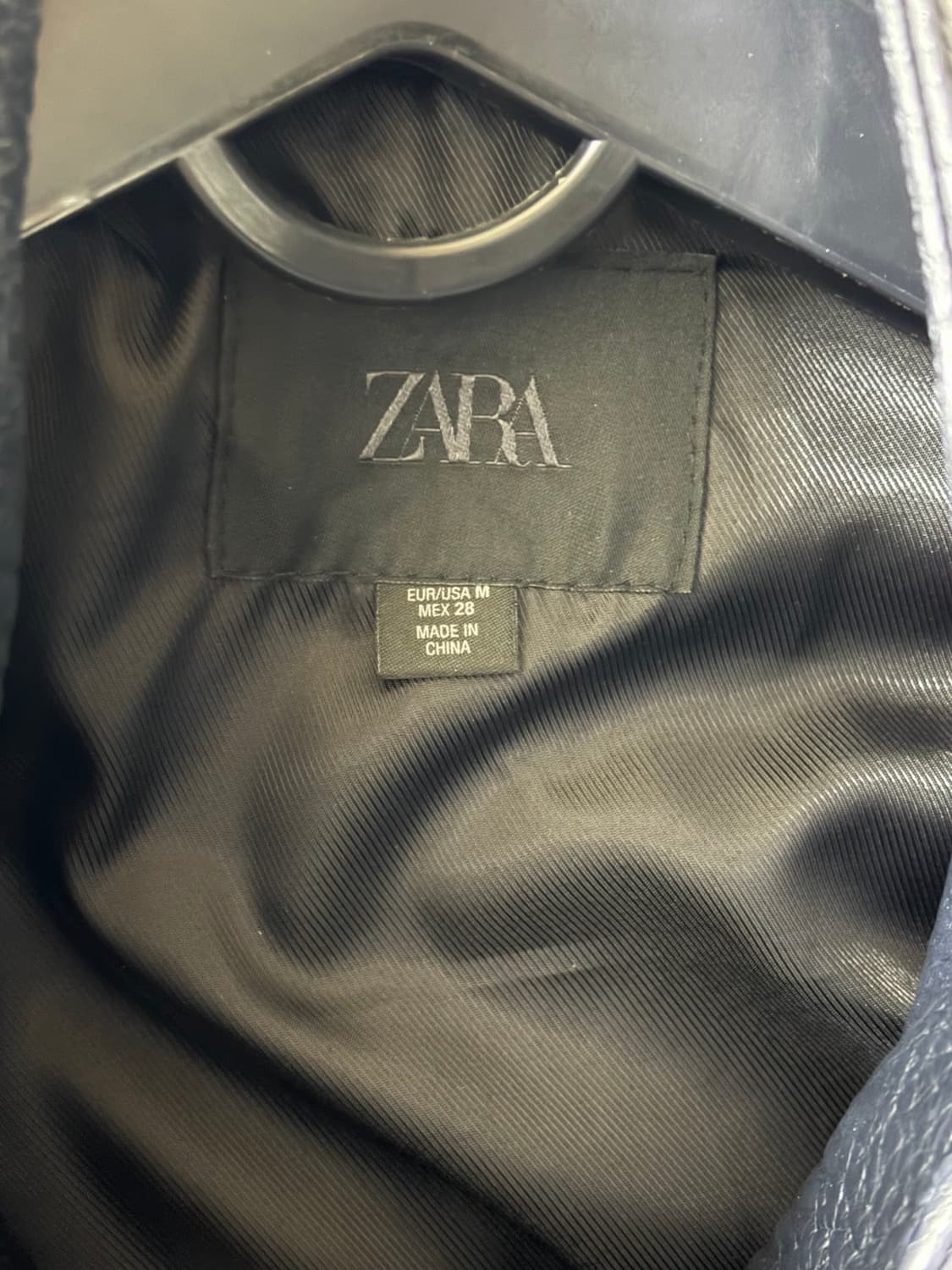 자라 ZARA 페이크 레더 점퍼 상품이미지6