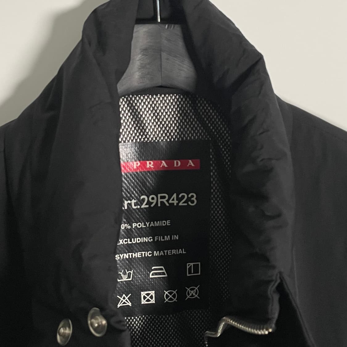 프라다 리나일론 하프 다운패딩 (on.594)   상품이미지8