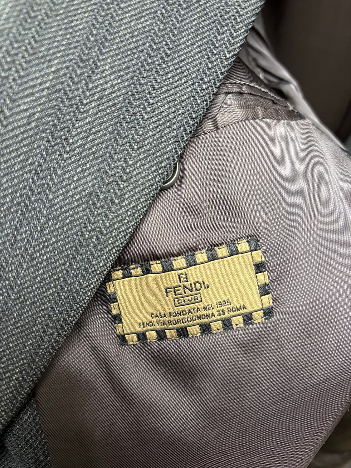 펜디 블레이저 오버핏 자켓 (드라이완료) 상품이미지3