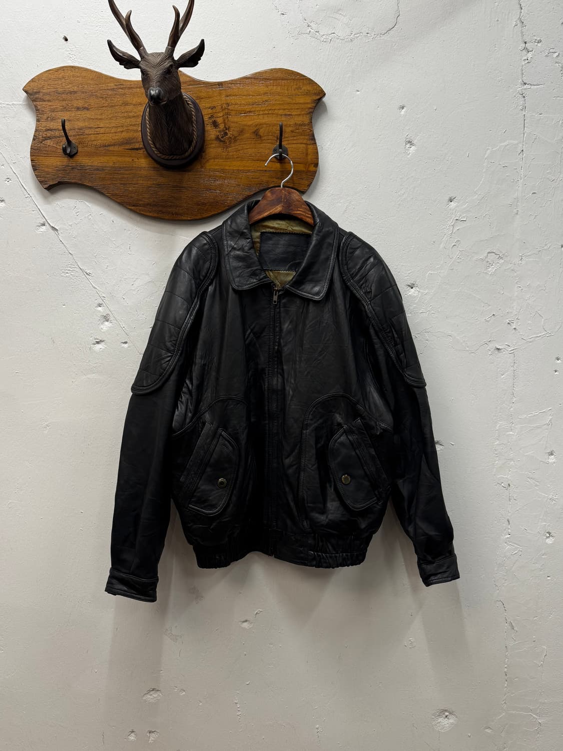 L) Sheepskin Padded Leather Bomber Jacke 상품이미지2