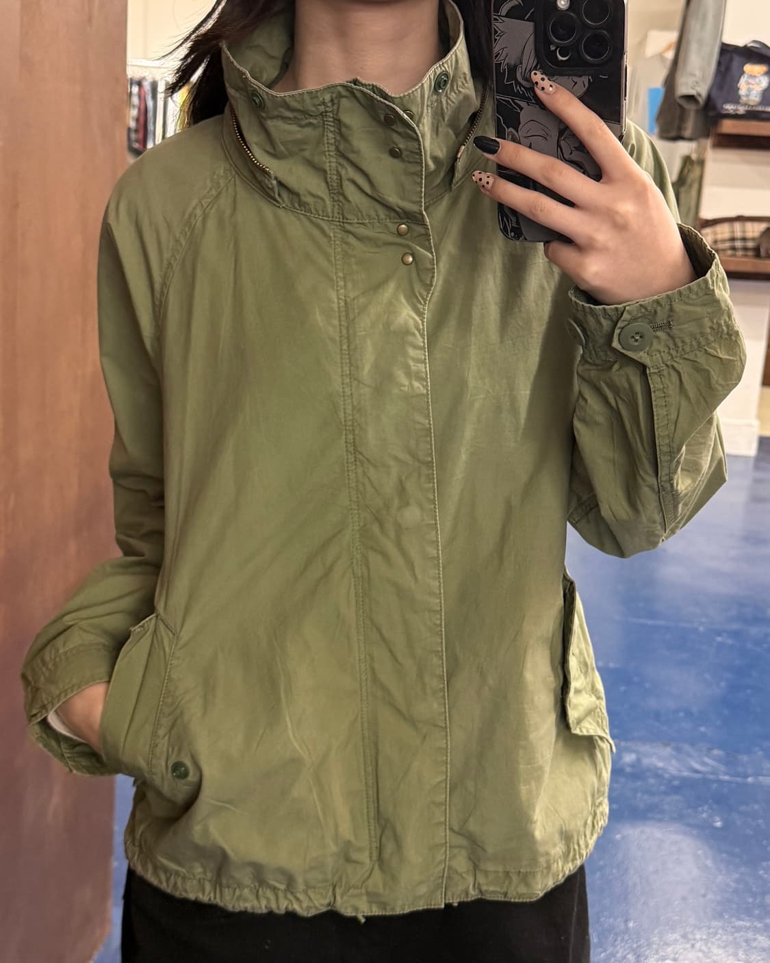 BnY 뷰티 앤 유쓰 카키 자켓 상품이미지1