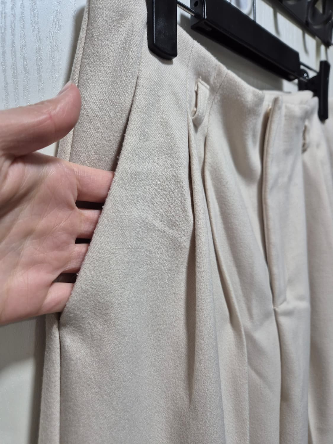 (세일) NAIN 아이보리 핀턱 와이드 팬츠 상품이미지3