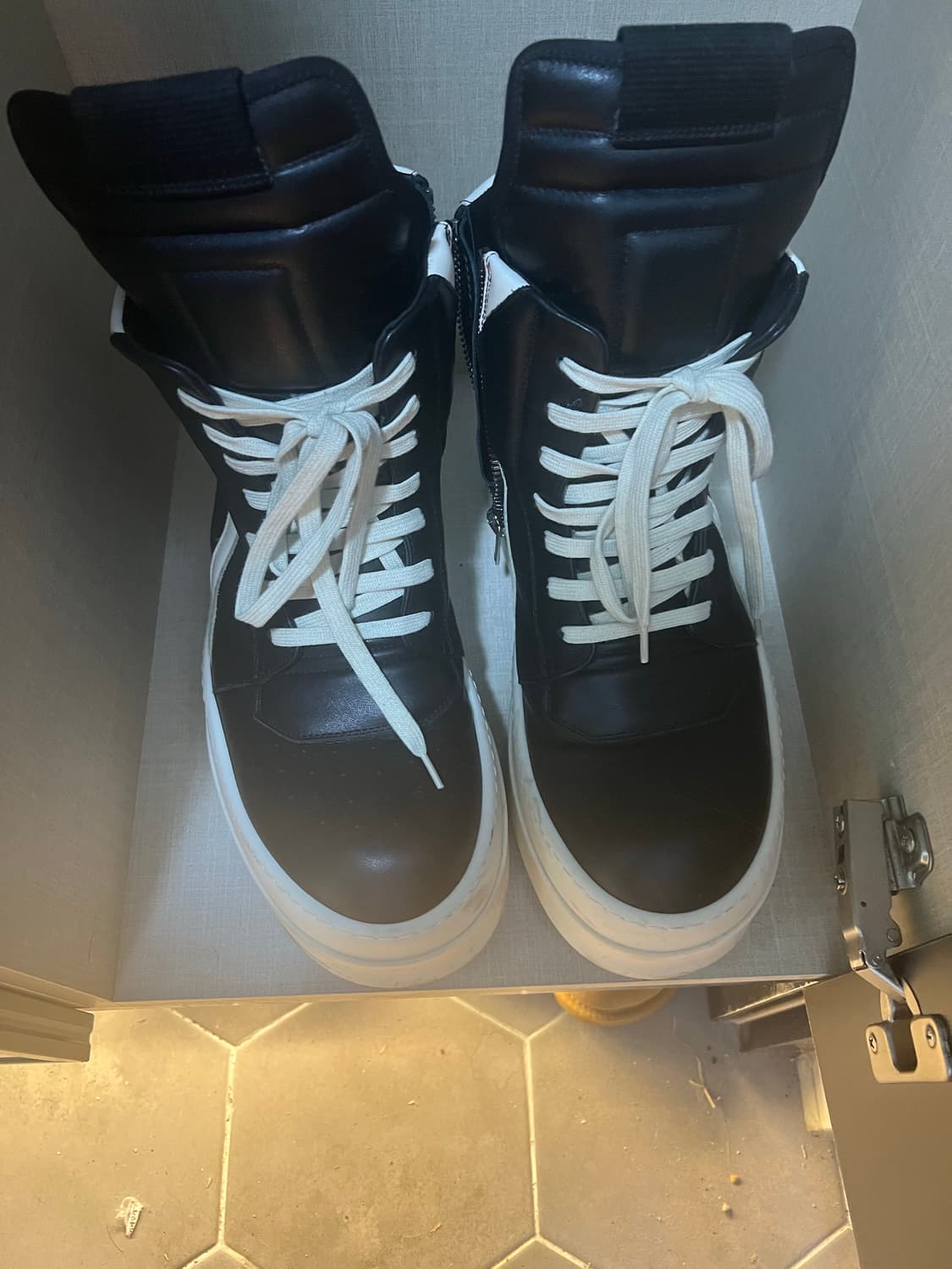 릭오웬스 지오바스켓메가범퍼 43 팝니다 상품이미지1