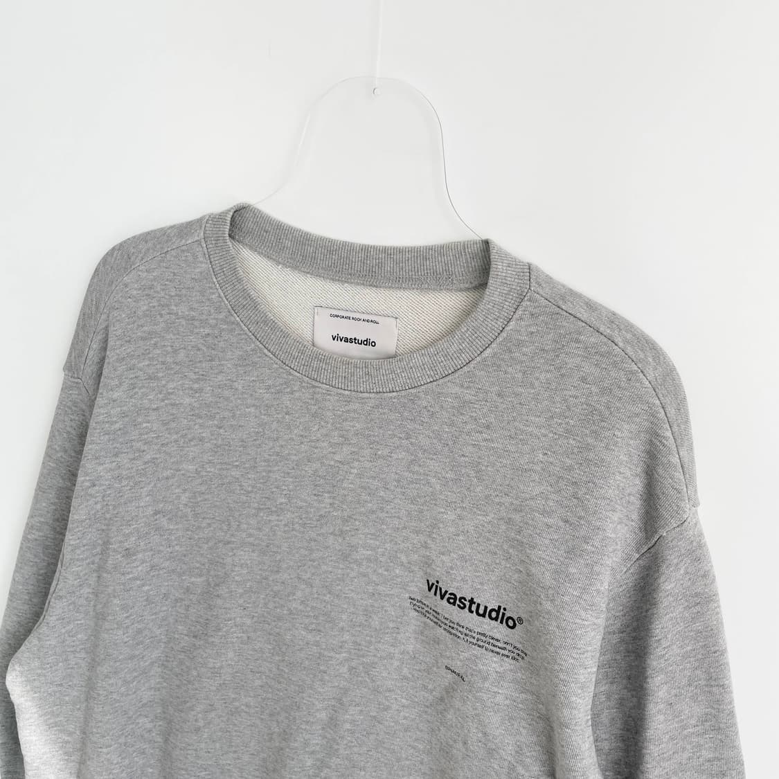 C1 비바스튜디오 로케이션 크루넥 맨투맨 L사이즈 상품이미지2