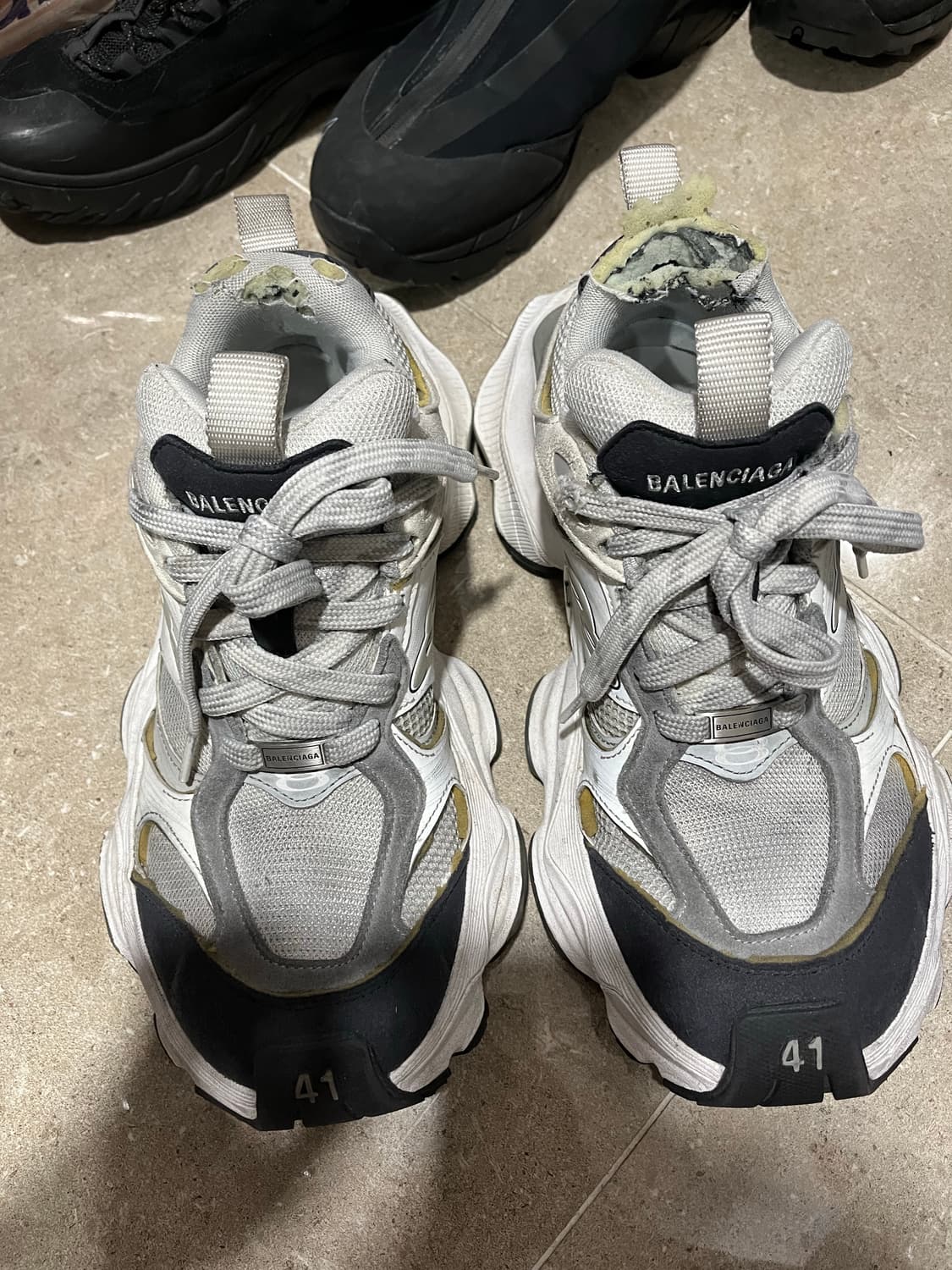 발렌시아가 카고 스니커즈 41사이즈 상품이미지1