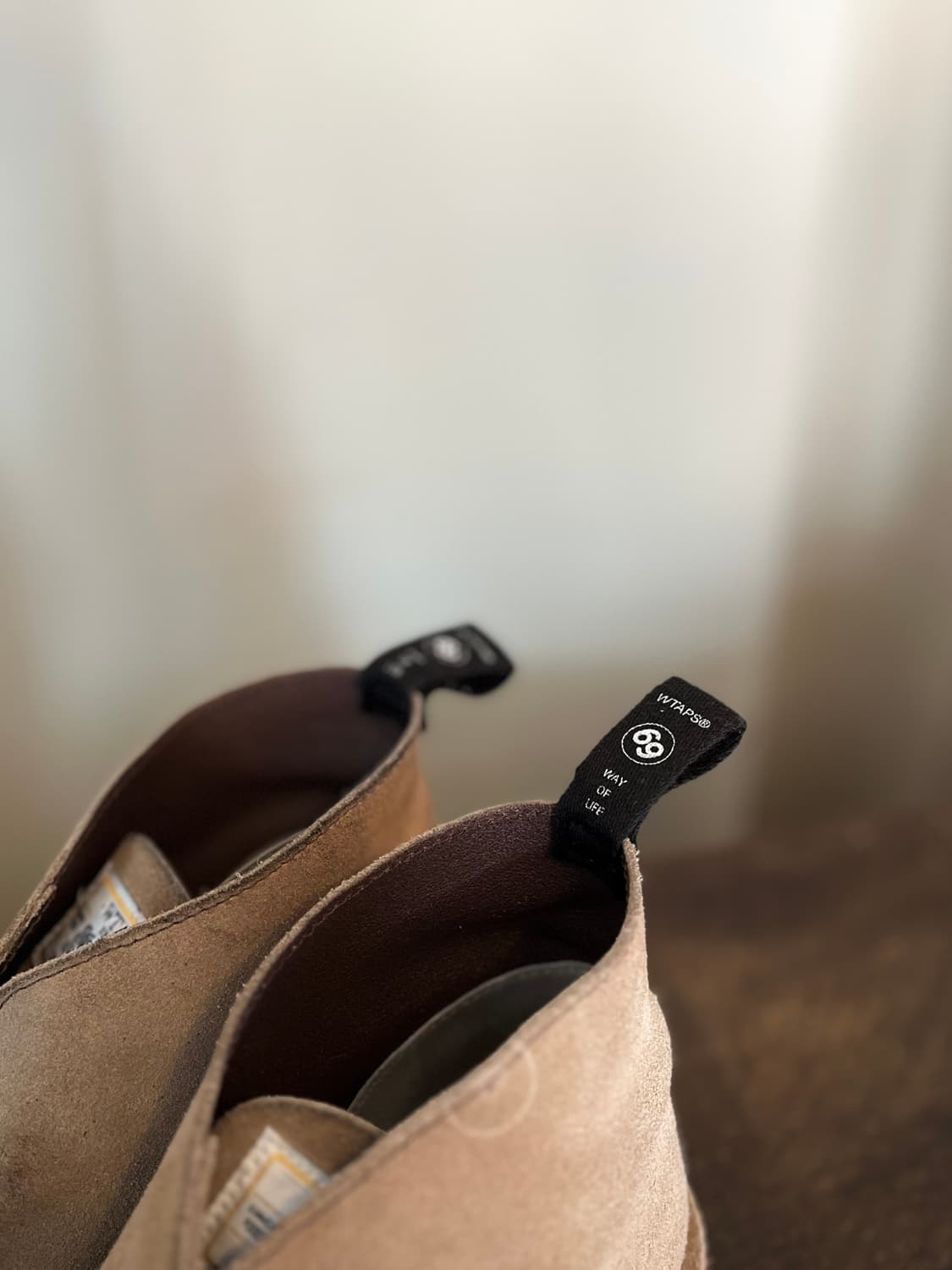 더블탭스 x 클락스 데저트 부츠 상품이미지5