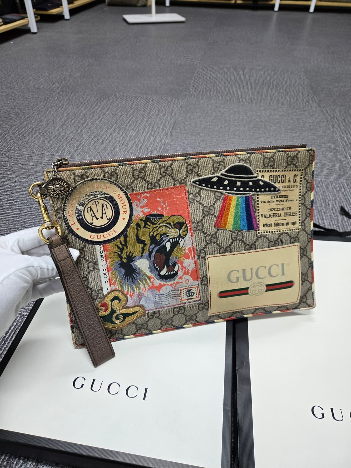 [특가][정품]구찌 쿠리에 클러치백 상품이미지1