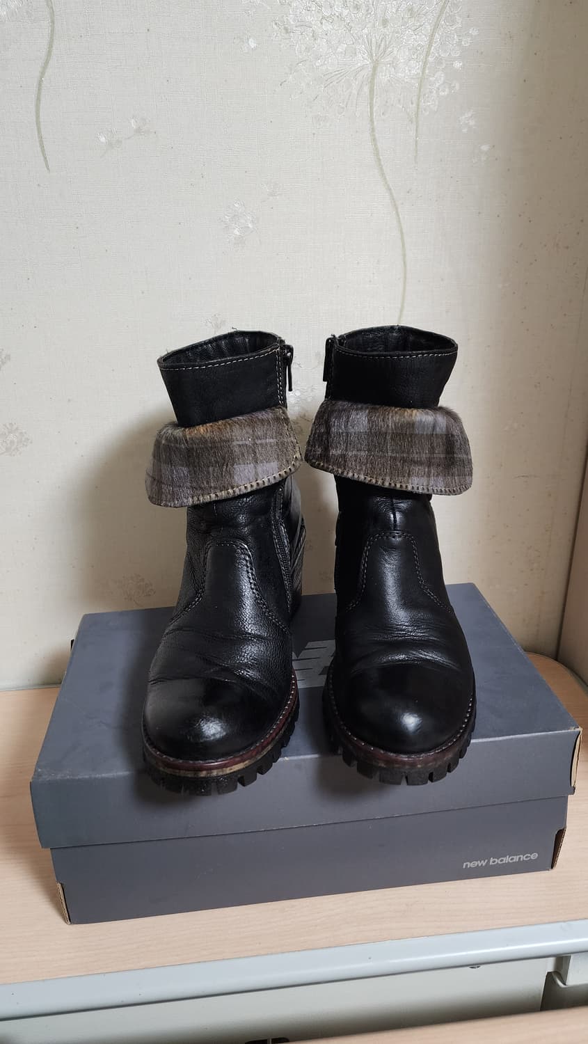 이태리 마나스(MANAS) 블랙 가죽 앵클 부츠 상품이미지5