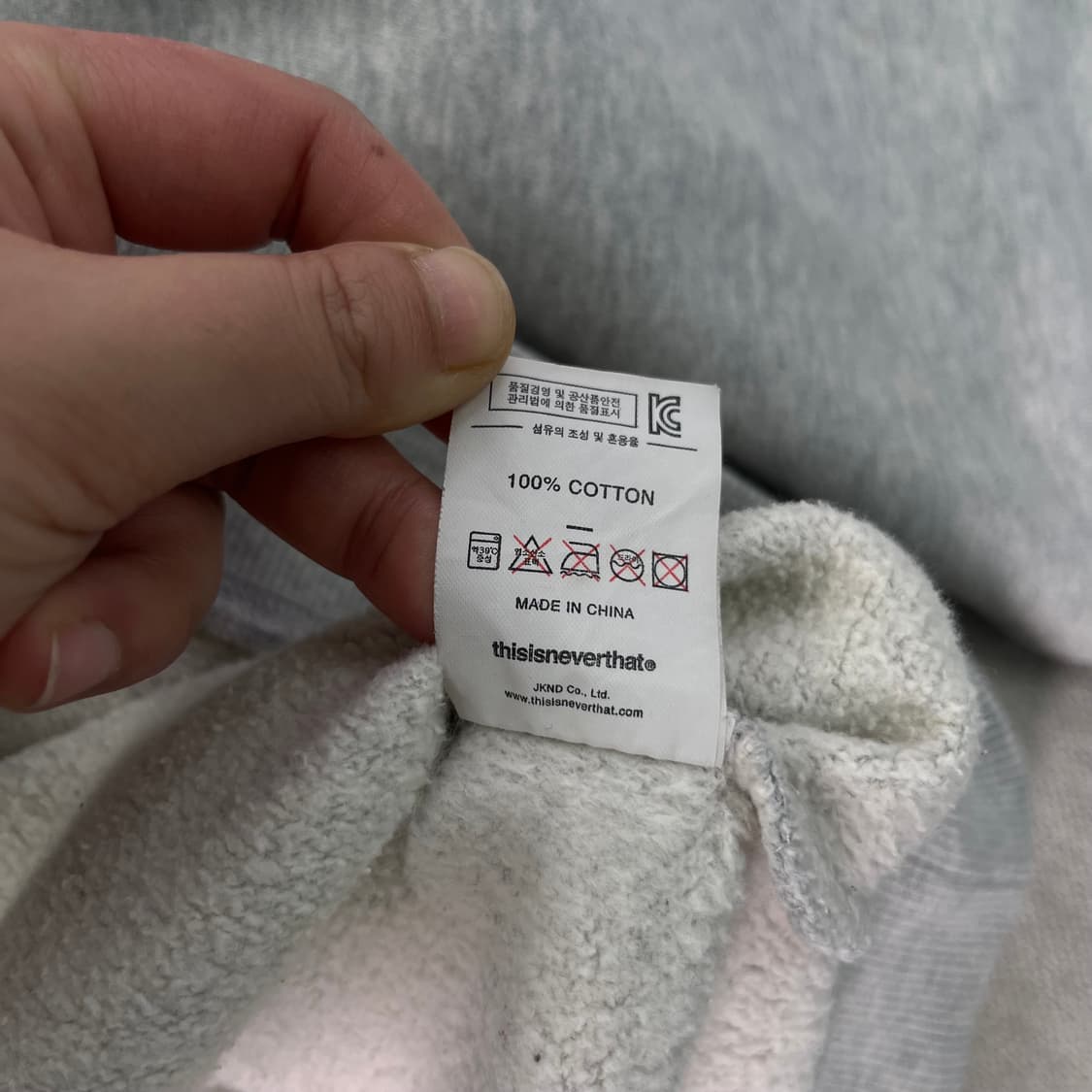 100 디스이즈네버댓 맨투맨 상품이미지6