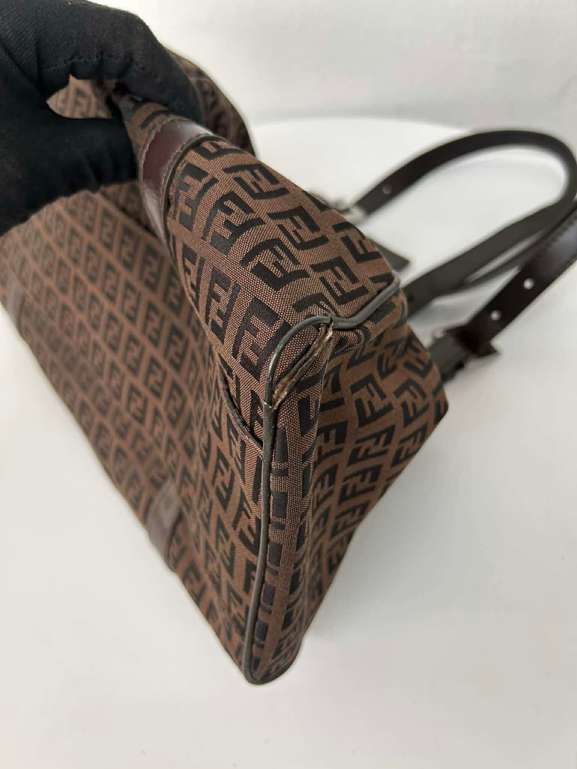 펜디 주카 FF 버클 호보백 숄더 겸 토트 상품이미지8