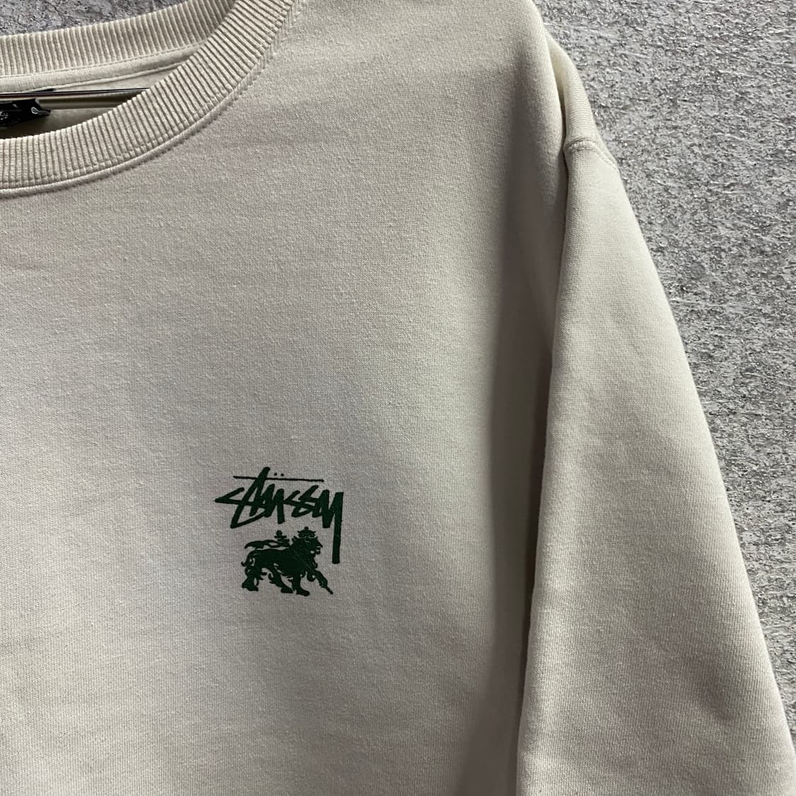 스투시 트라이브 빅로고 박시핏 맨투맨 B2961 상품이미지3