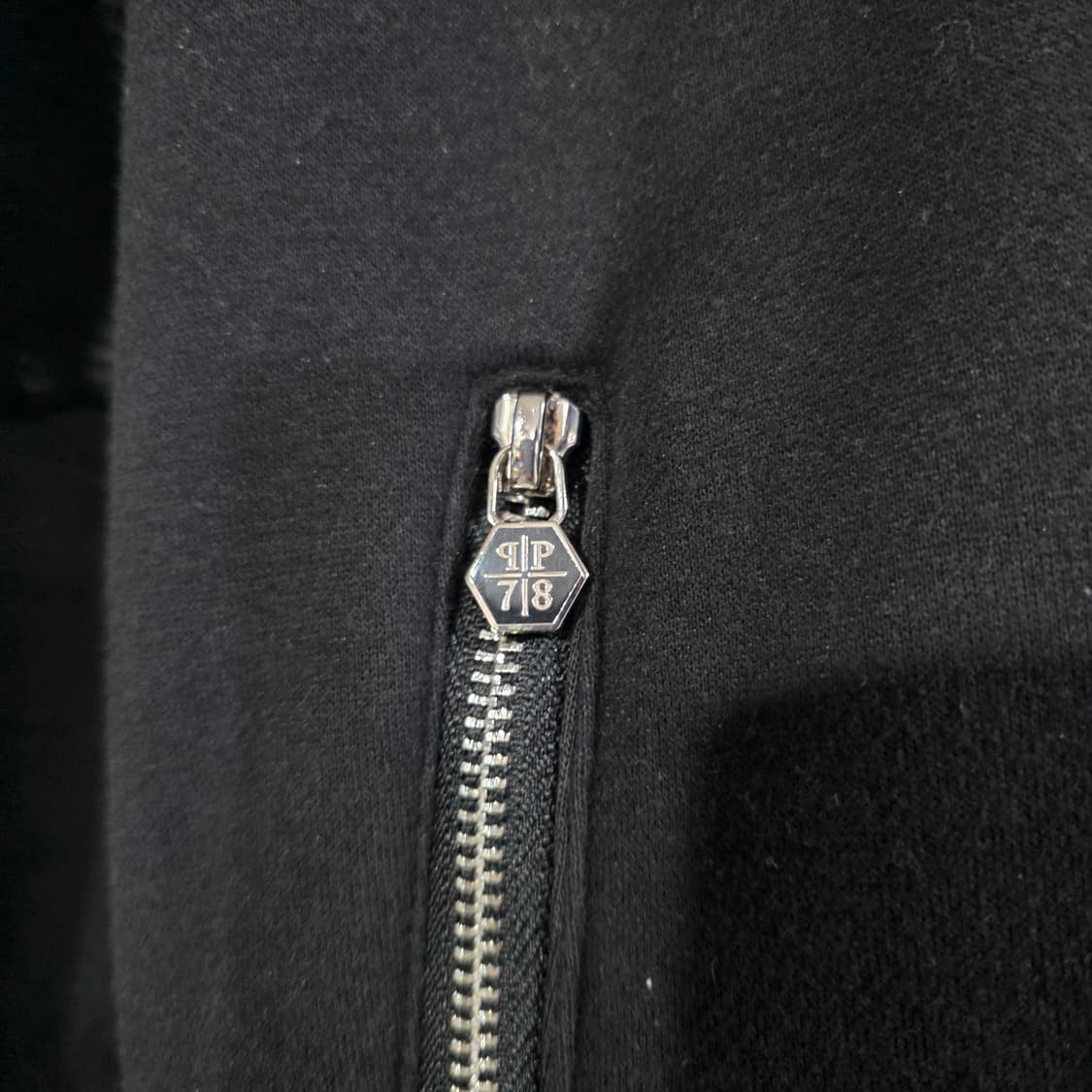 필립플레인 기모 블랙 스컬 해골 후드집업 자켓 34 상품이미지3