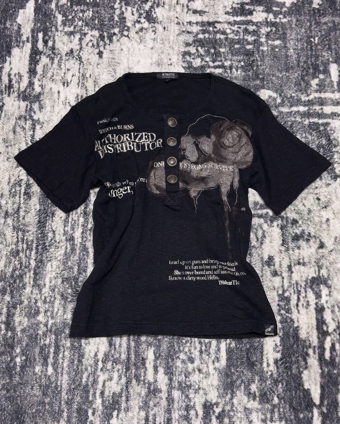 {In The Attic} Skull Rose Ribbed Tee  상품이미지3