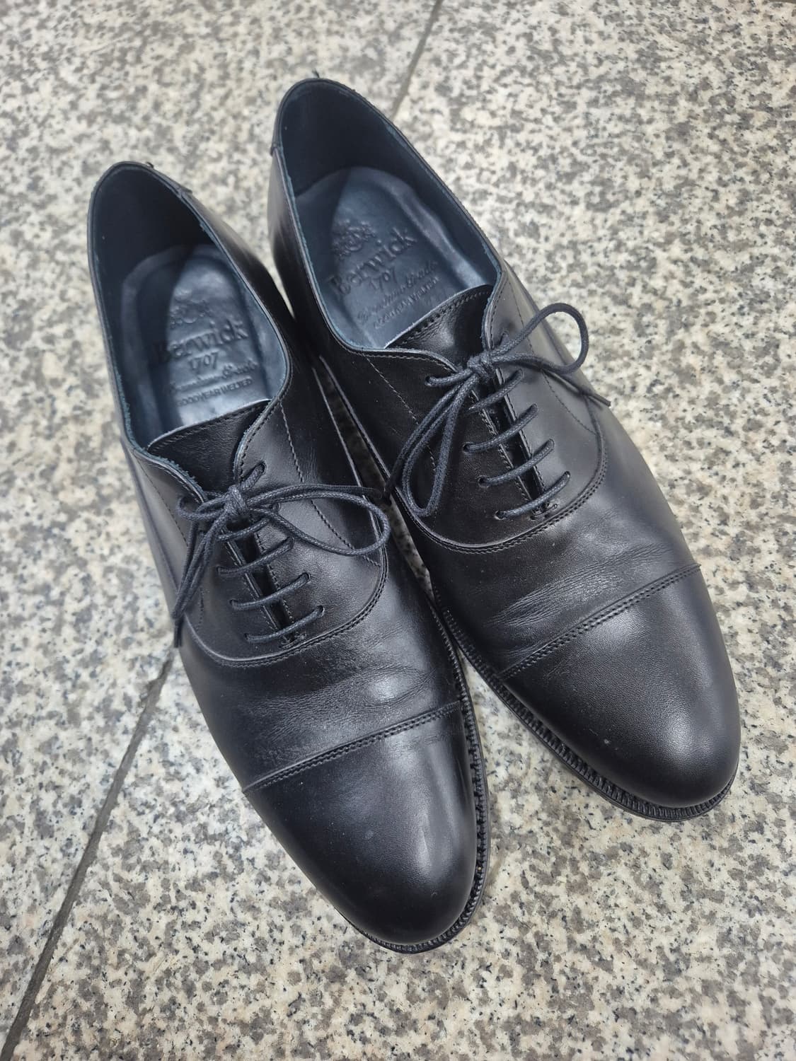 버윅 4311 스트레이트팁 블랙구두 270사이즈 팝니다 상품이미지3