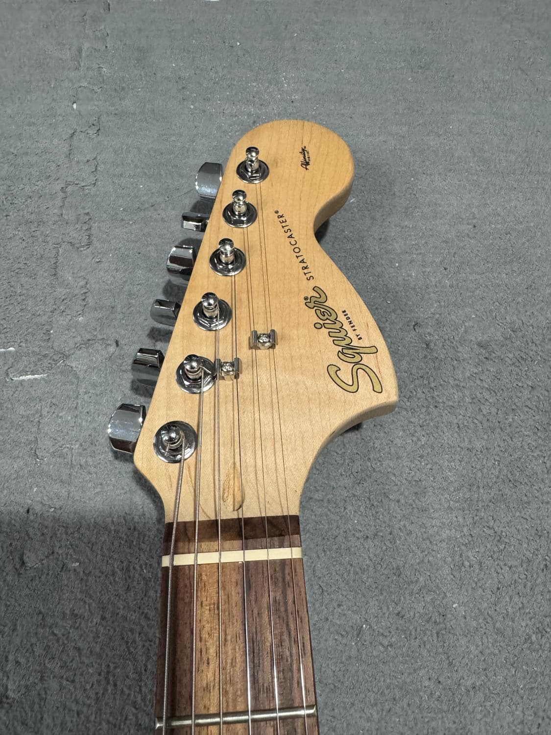 스콰이어 스트라토캐스터 블랙 일렉기타 상품이미지4