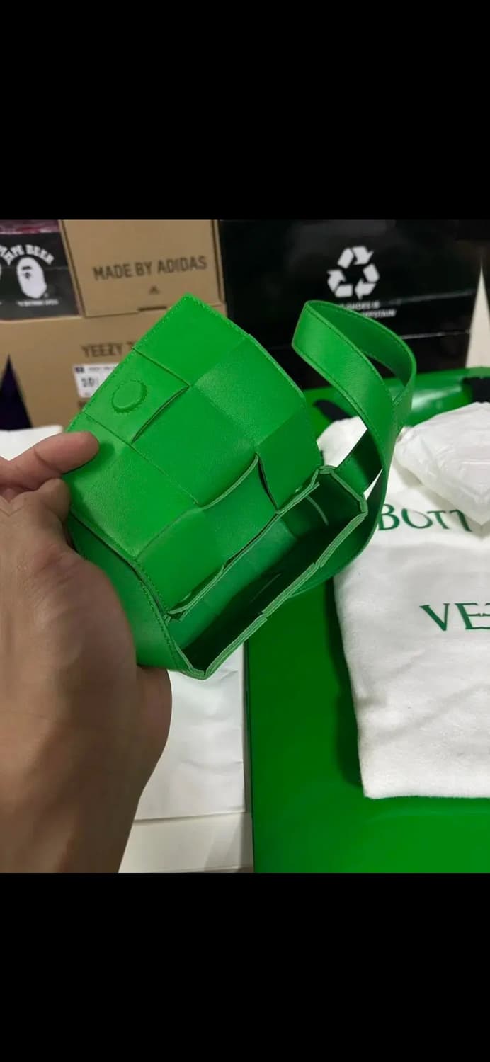 보테가베네타 카세트백미니 급처 상품이미지7