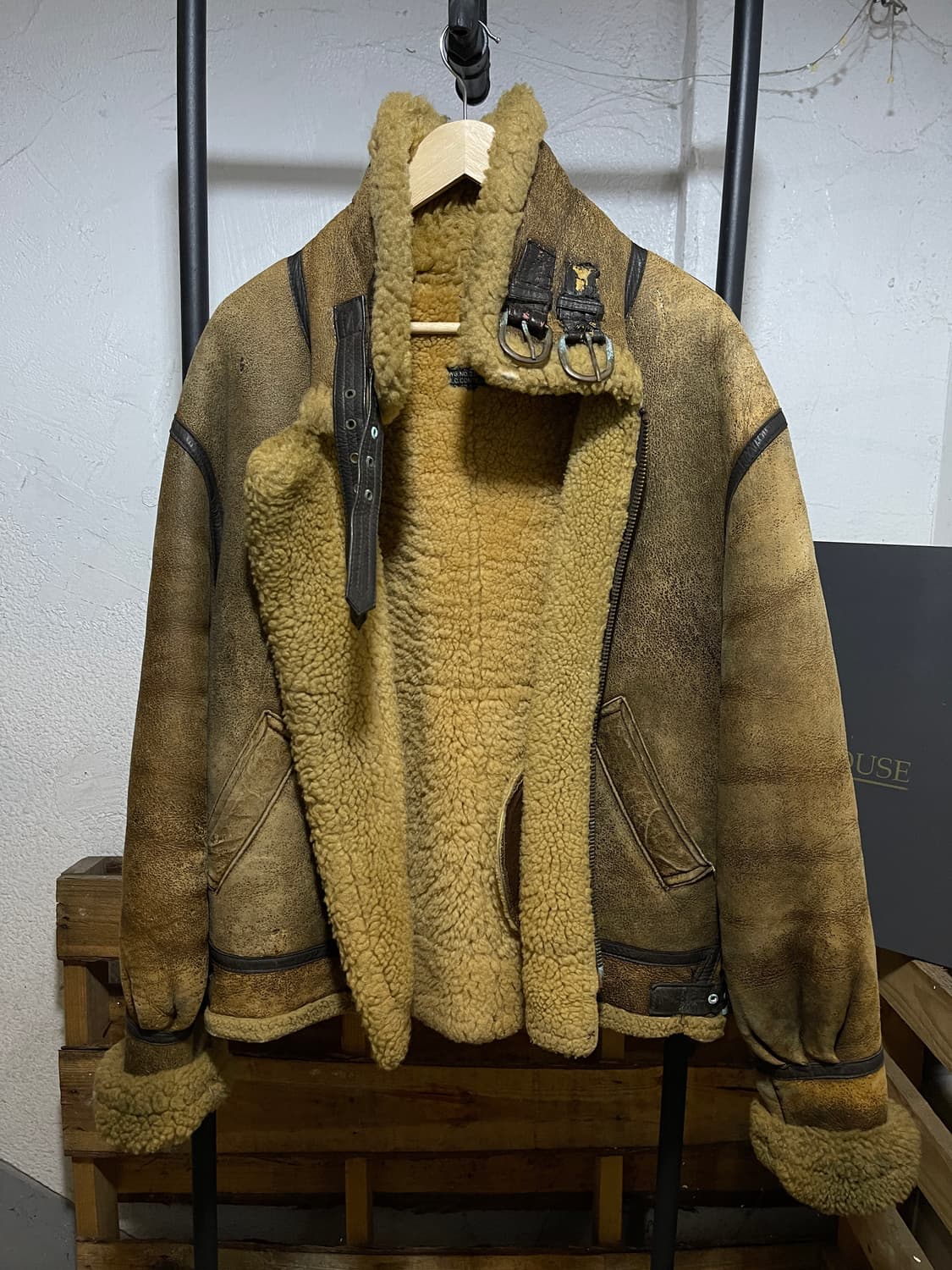 Lawrence B-3 무스탕 자켓 상품이미지1