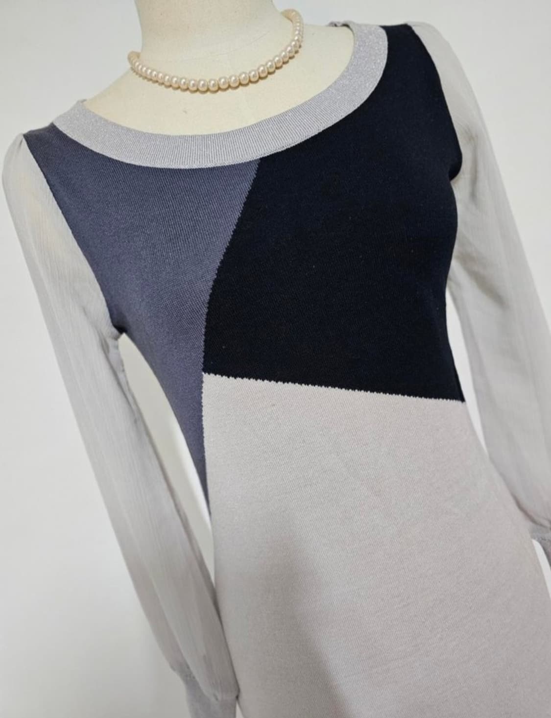 코카롤리  배색  시스루  롱니트 55-55반 상태좋음 상품이미지2