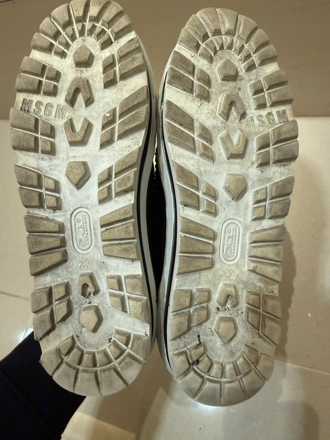 MSGM 블랙 슬립온 스니커즈 엠에스지엠 알렉산더왕 꼼데가르송 넘버21  상품이미지5