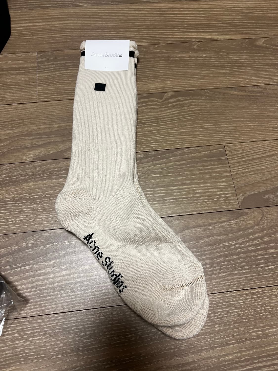 아크네 양말 이모지 상품이미지1