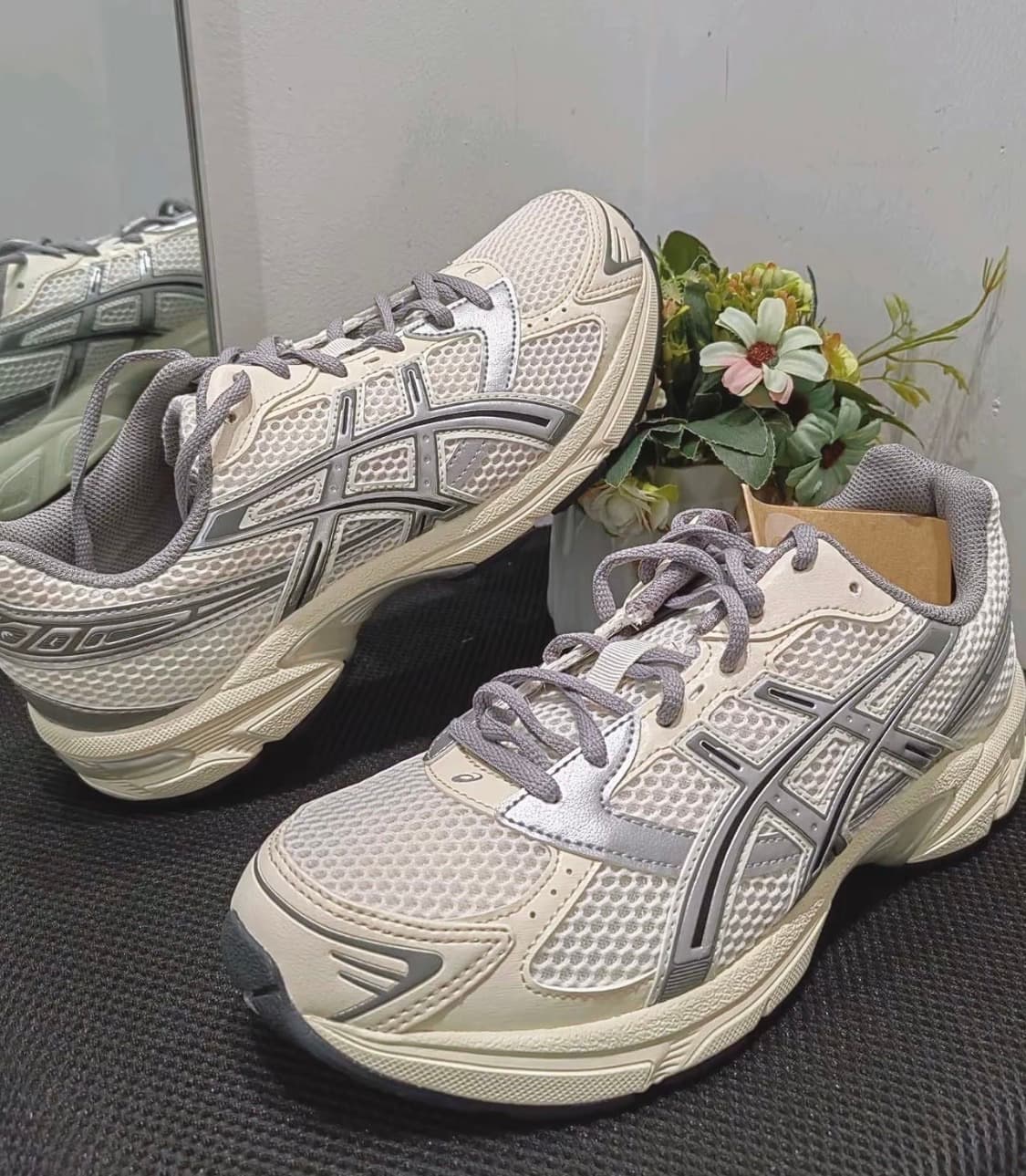 (W) 아식스 젤 1130 크림 클레이 그레이 227.5 상품이미지5