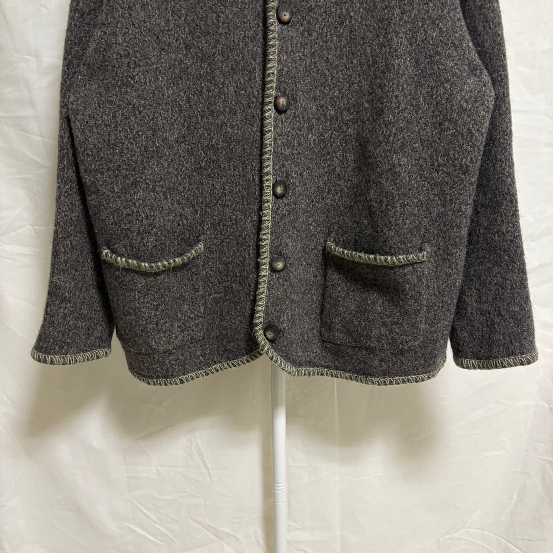 베네통 Made in Italy 버진울 핸드스티치 가디건 / 브라운, M 상품이미지3