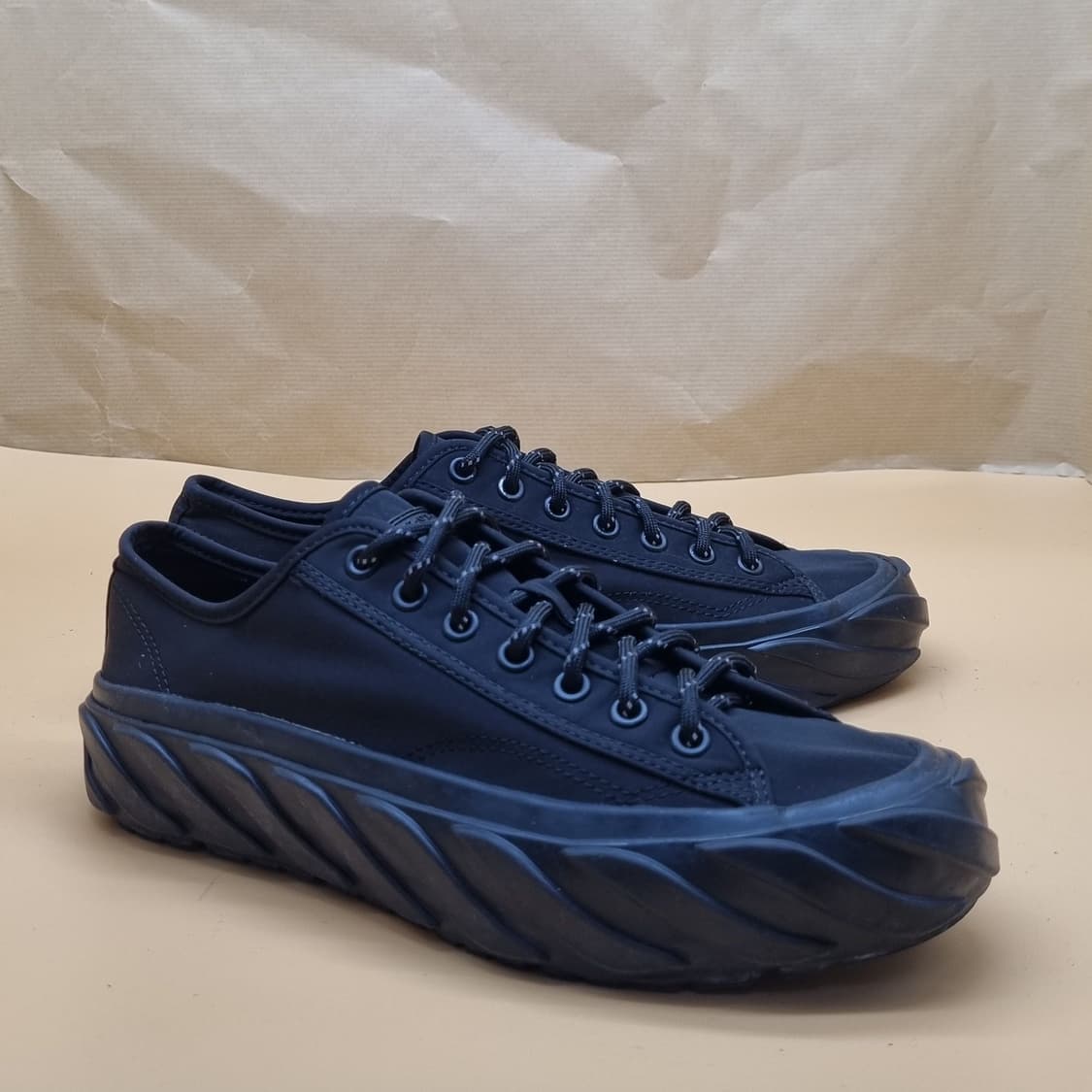 에이지 반타 블랙 컷 남성스니커즈260. 상품이미지1