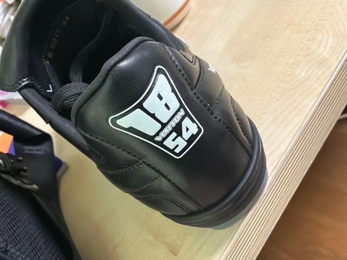 루이비통 싸커슈즈 상품이미지7