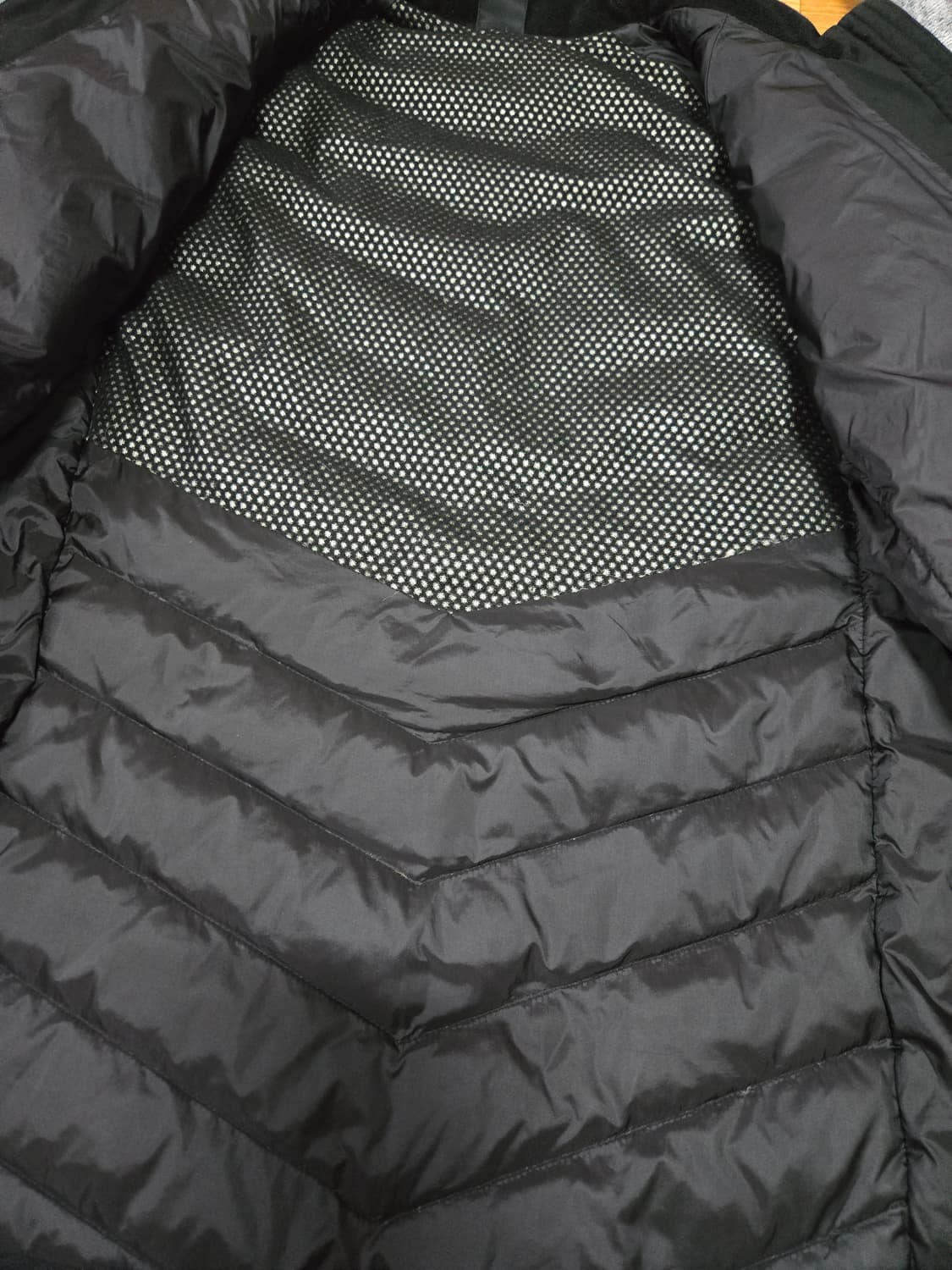 K2남성 블랙 덕다운 경량 패딩 상품이미지4