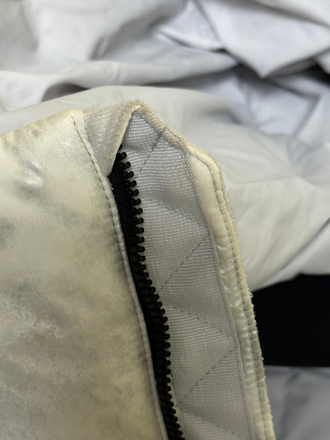 예스아이씨 Gridding Down Jacket Alphine 패딩(L) 상품이미지6