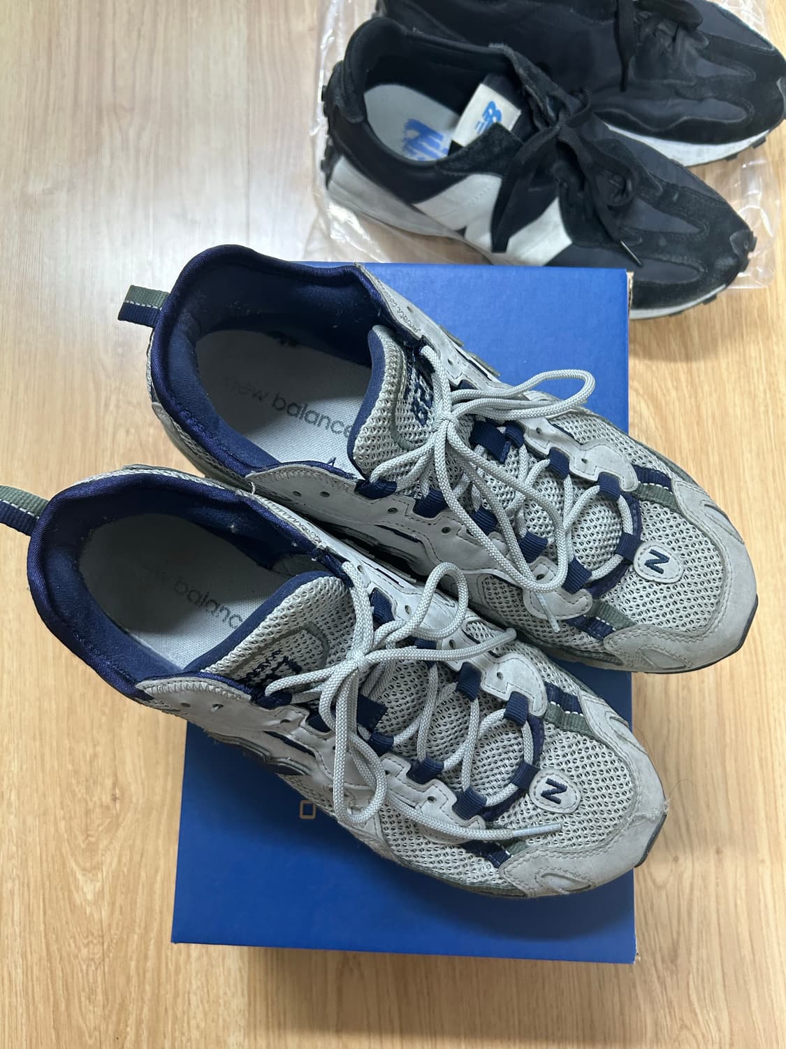 뉴발란스 827 그레이/네이비 280 상품이미지1