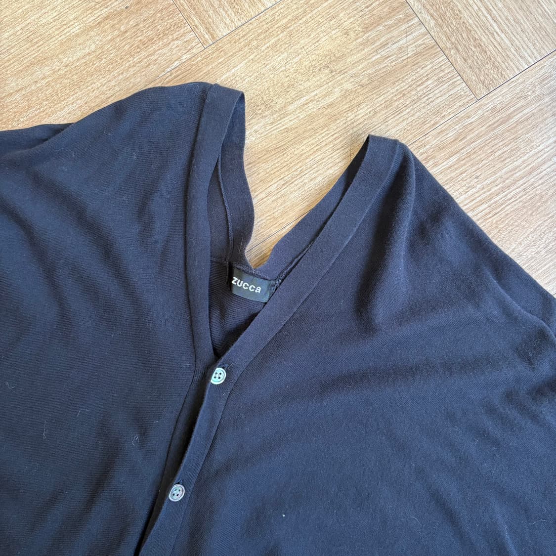 주카 하이 트위스티드 코튼 비대칭 숏 슬리브 가디건 상품이미지2