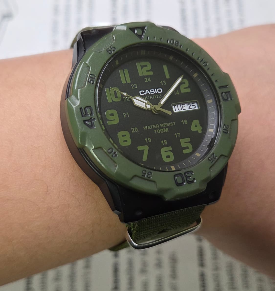 빈티지 카시오 데이데이트 블랙카키 아라빅숫자 인덱스 쿼츠 ver.
 상품이미지8