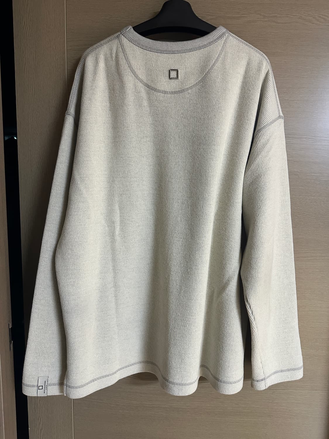 [50]우영미 25FW 아이보리 니트 스웨트셔츠 상품이미지4