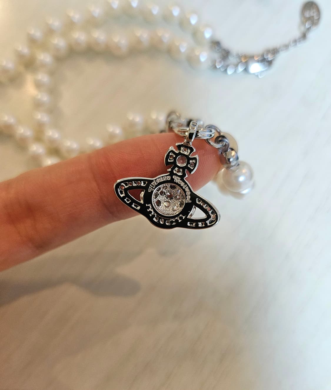 비비안웨스트우드 업사이클링 옷핀 진주 목걸이 상품이미지7