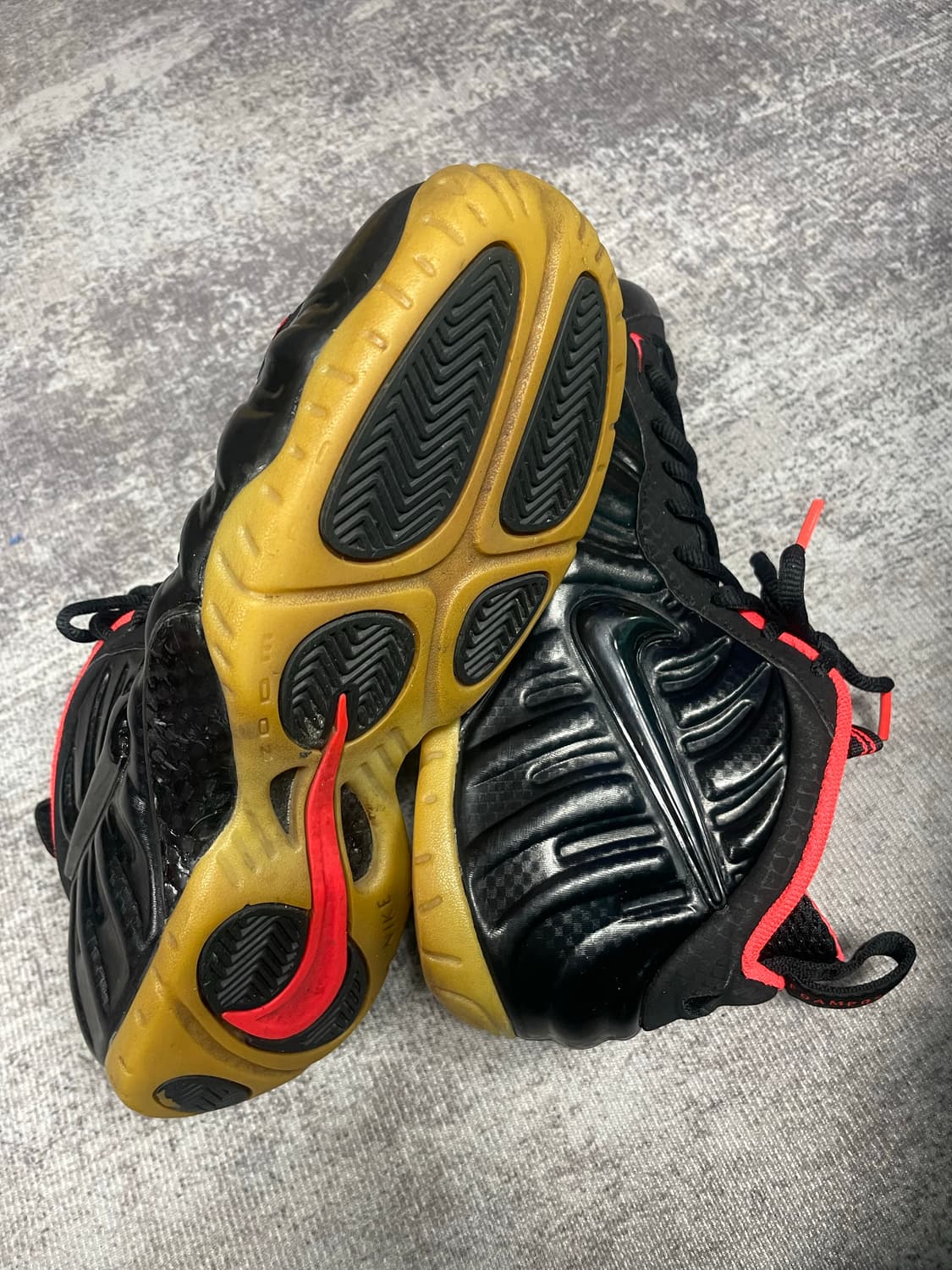 nike 에어 폼포짓 상품이미지7