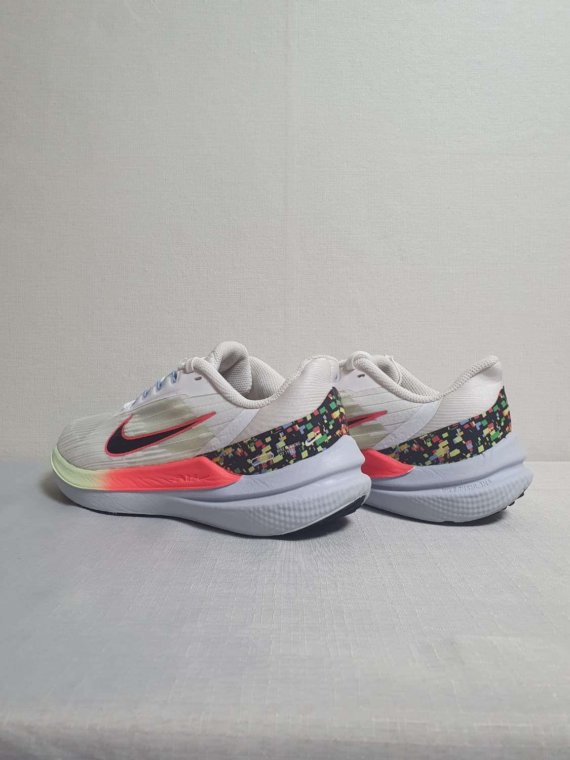 나이키 에어 윈플로9 여성 러닝화 240mm 상품이미지5