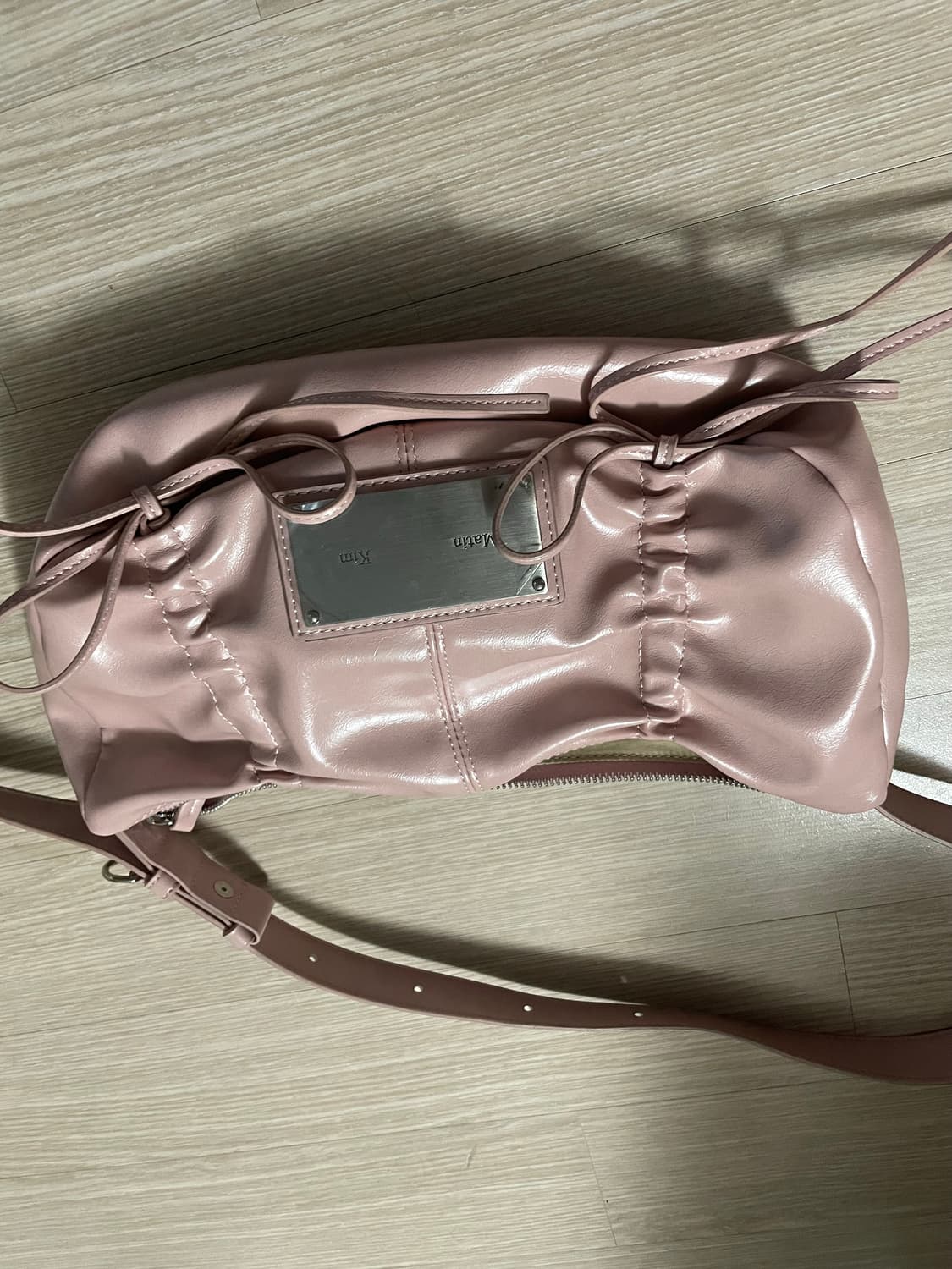 마뗑킴 셔링 숄더백 핑크 상품이미지1