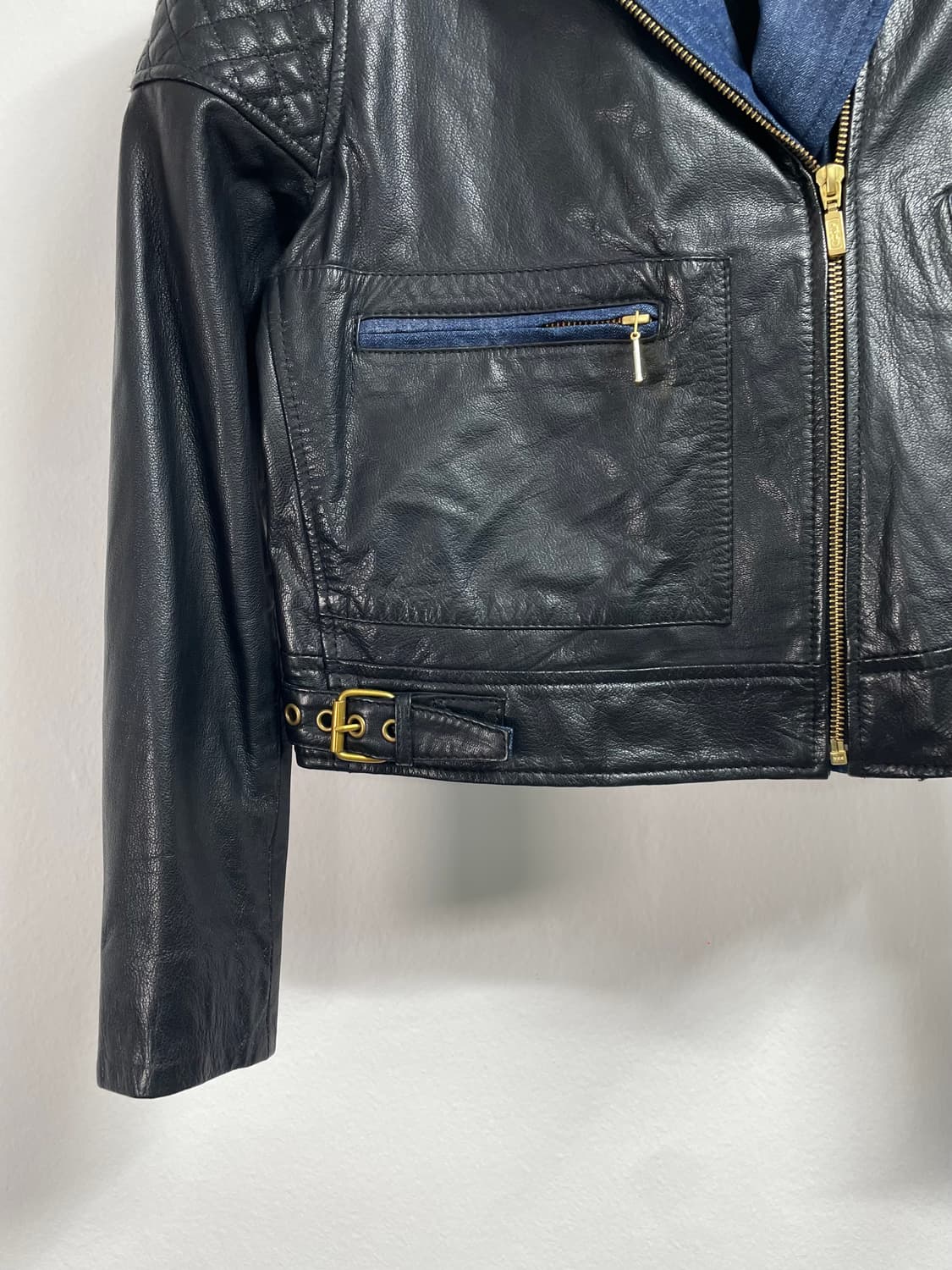  리바이스 우먼스 리얼레더 슬림핏 라이더자켓 (on.403)   상품이미지3