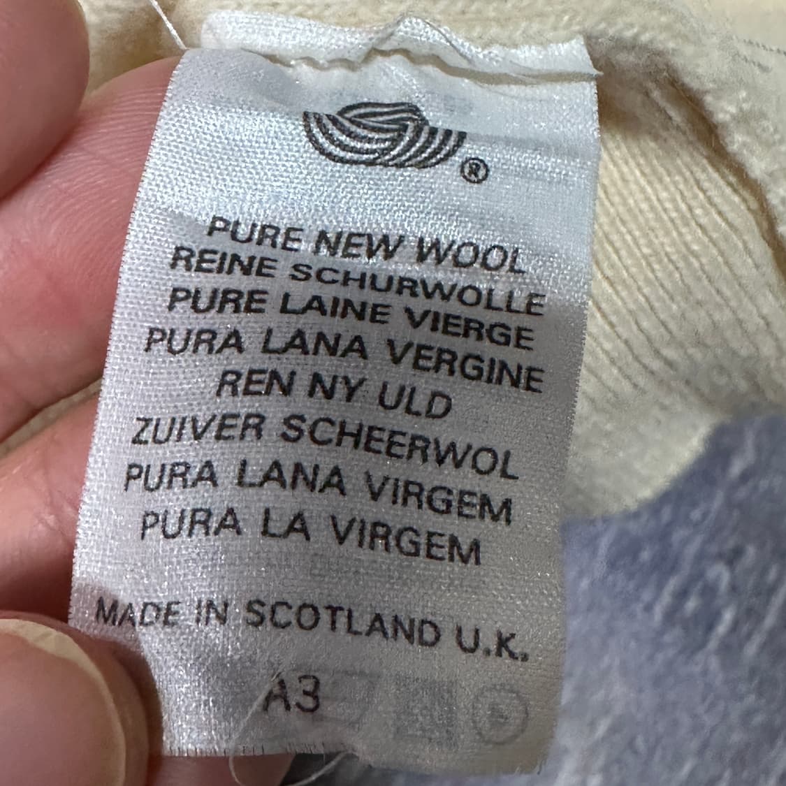 버버리 90s 금장 램스울 니트 가디건  상품이미지6