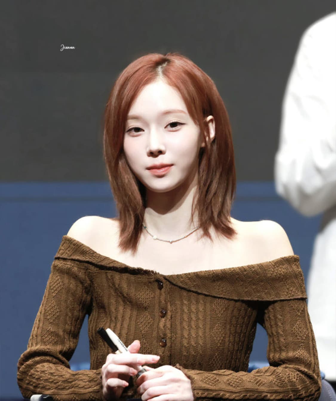 로제프란츠 오프숄더 니트 도로시 상품이미지1