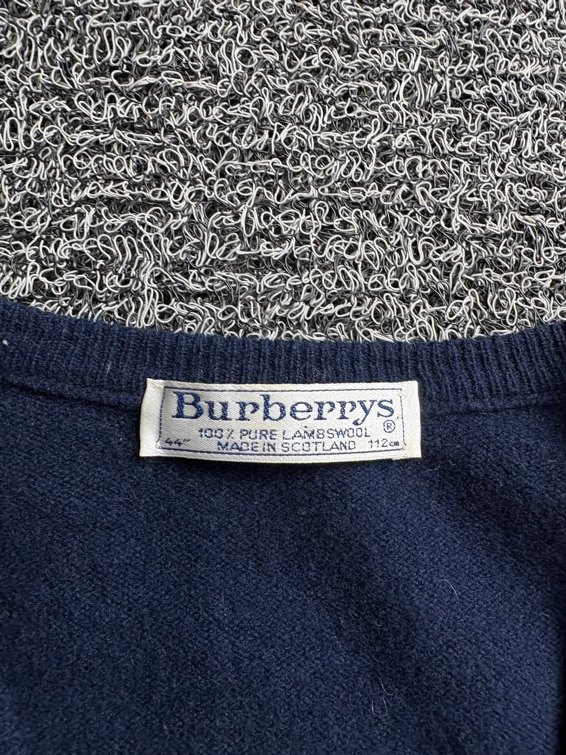 버버리 아가일 패턴 브이넥 램스울 스웨터 2993 상품이미지3