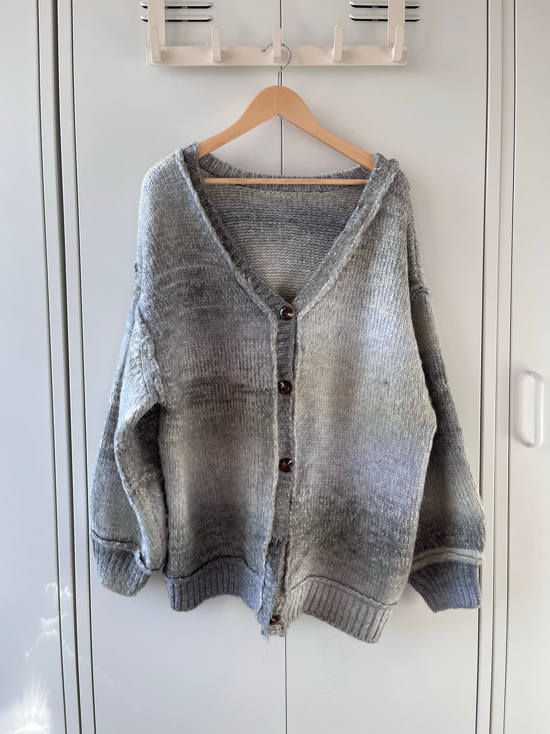 Kastane 블루그레이 그라데이션 헤비 니트 가디건 상품이미지4