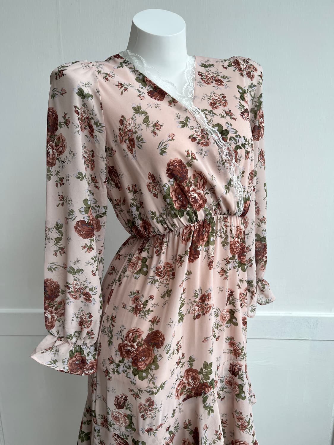 리리앤코 플로럴 러플 롱 원피스 상품이미지2